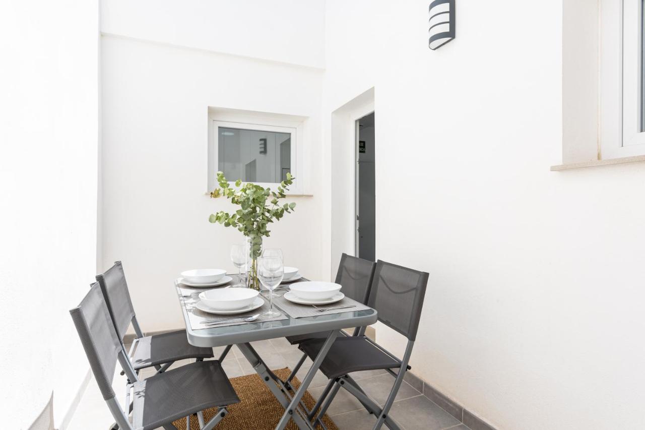 Apartamentos La Pelusa Màlaga Exteriér fotografie