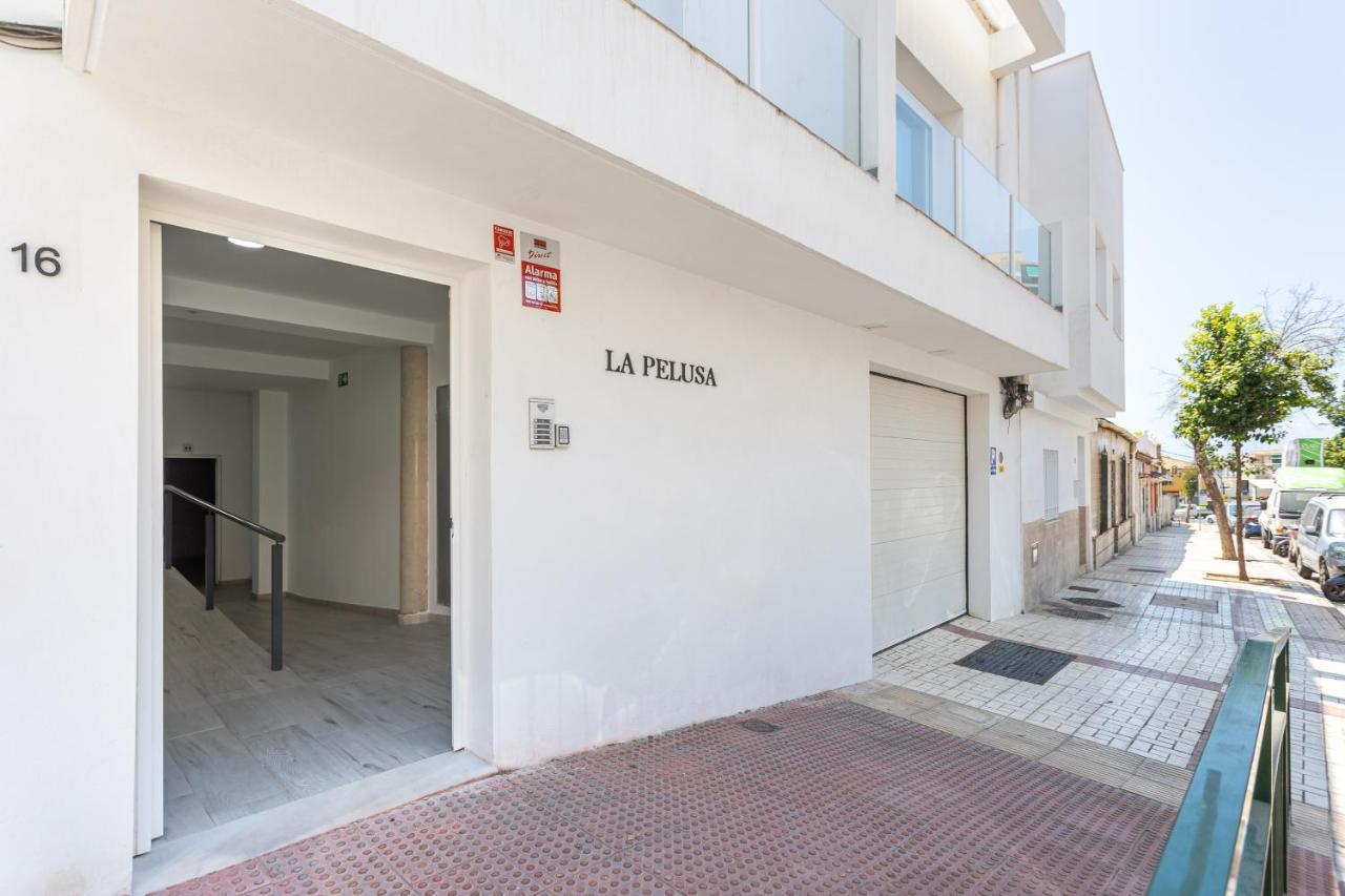 Apartamentos La Pelusa Màlaga Exteriér fotografie